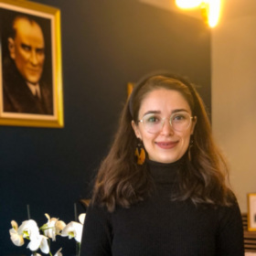 Av. Ayşe Acar Umut